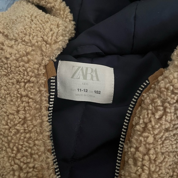 Zara Camel Sherpa vest size 11-12 - Picture 2 of 3